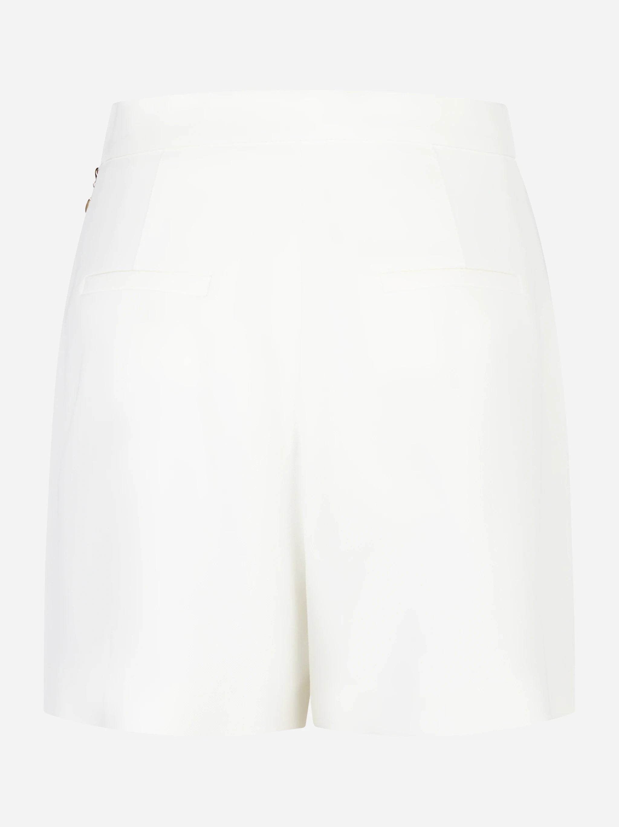 Shorts in gabardina bianco con logo gioiello