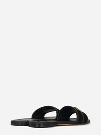 Sandalo flat in pelle con dettaglio logo nero