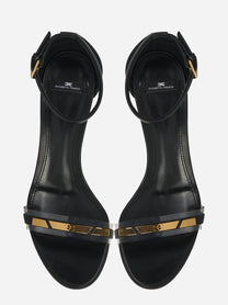 Sandalo in pelle con inserto trasparente nero