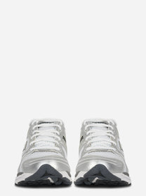 Sneakers Triumph bianche e argento