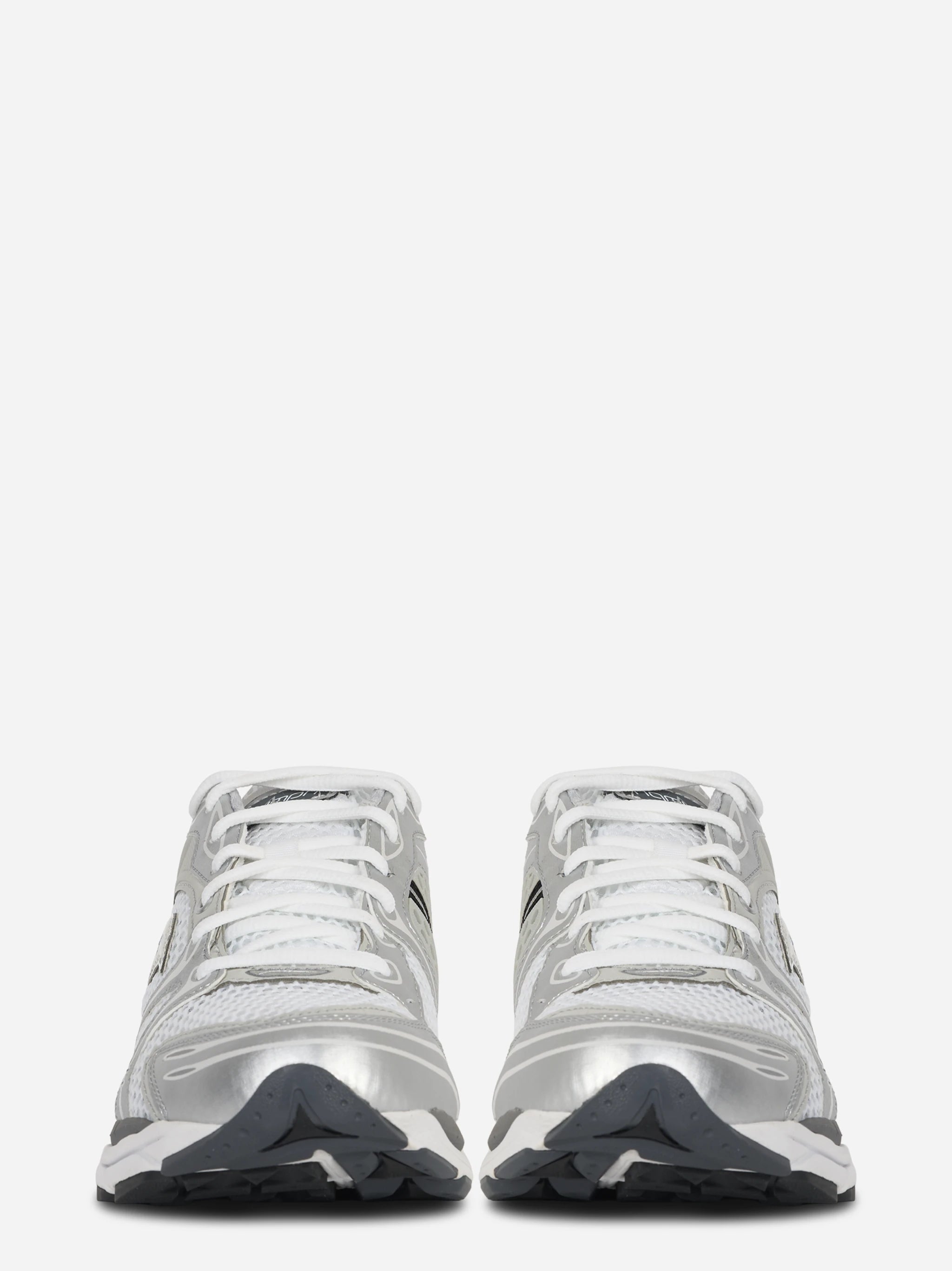 Sneakers Triumph bianche e argento