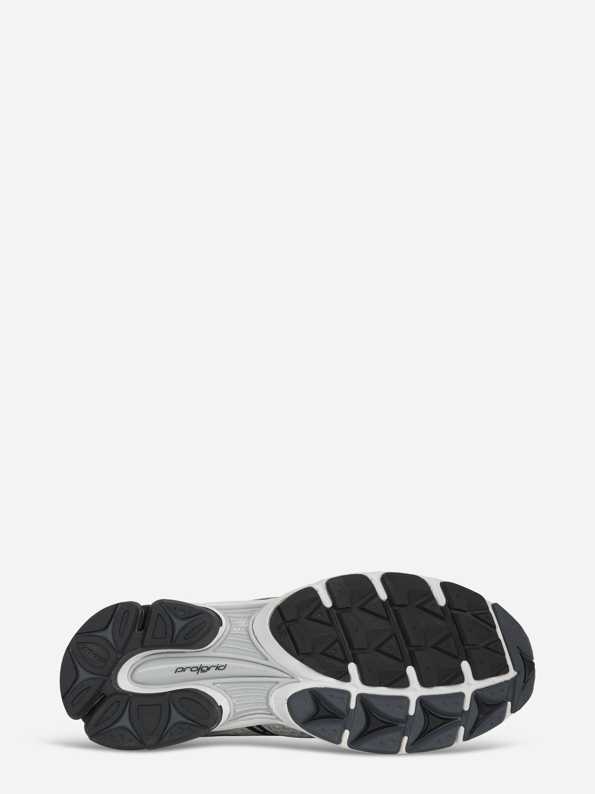 Sneakers Triumph bianche e argento