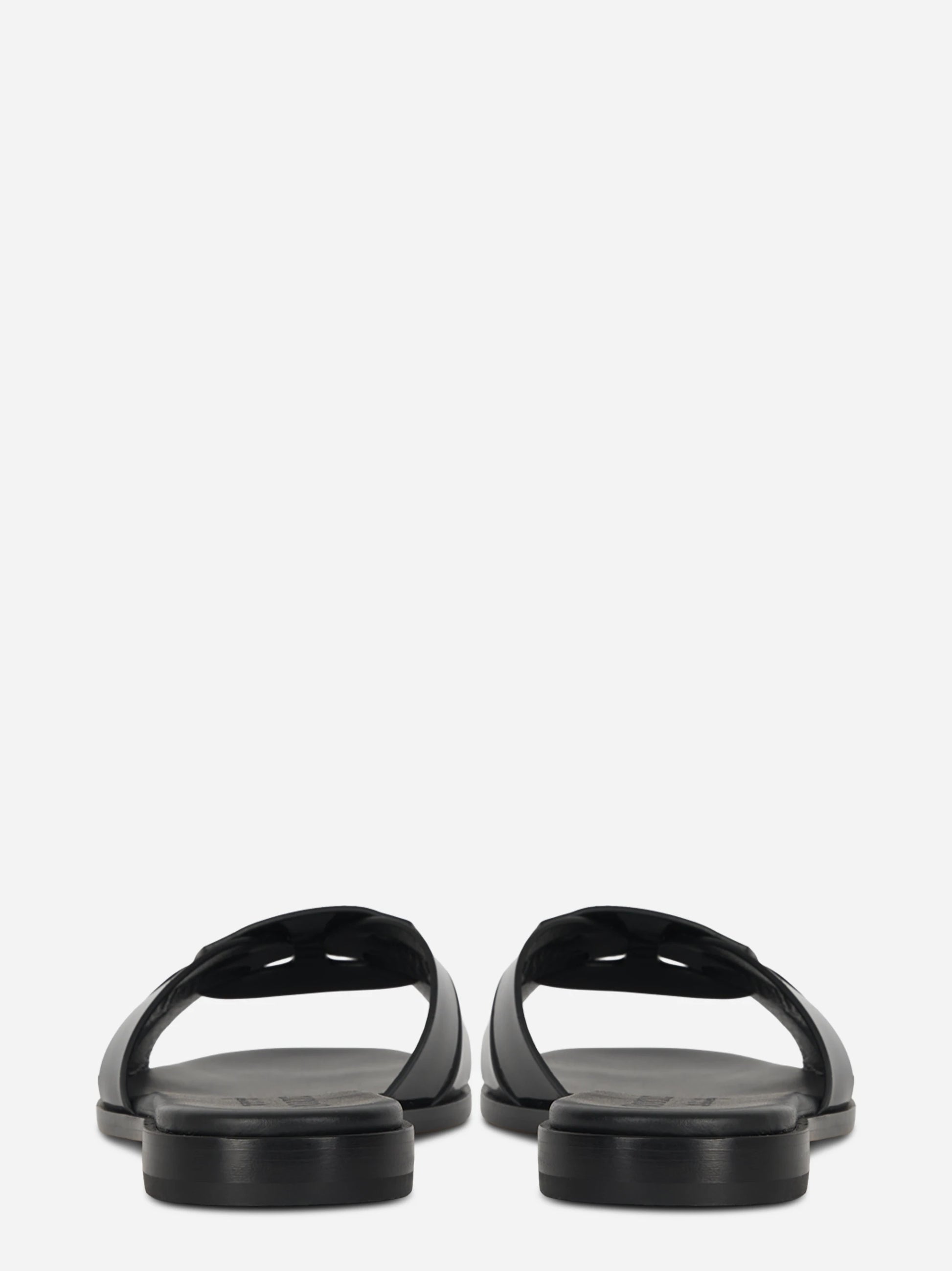 Ciabatta flat nera lucida