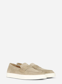 Mocassino in camoscio con fondo gomma beige