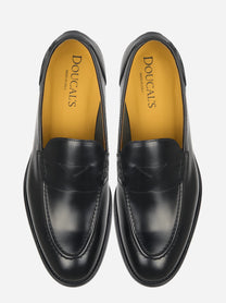 Mocassino in pelle nero con fondo cuoio
