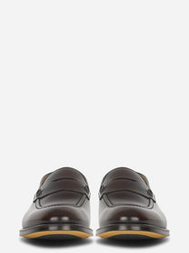 Mocassino in pelle marrone con fondo cuoio