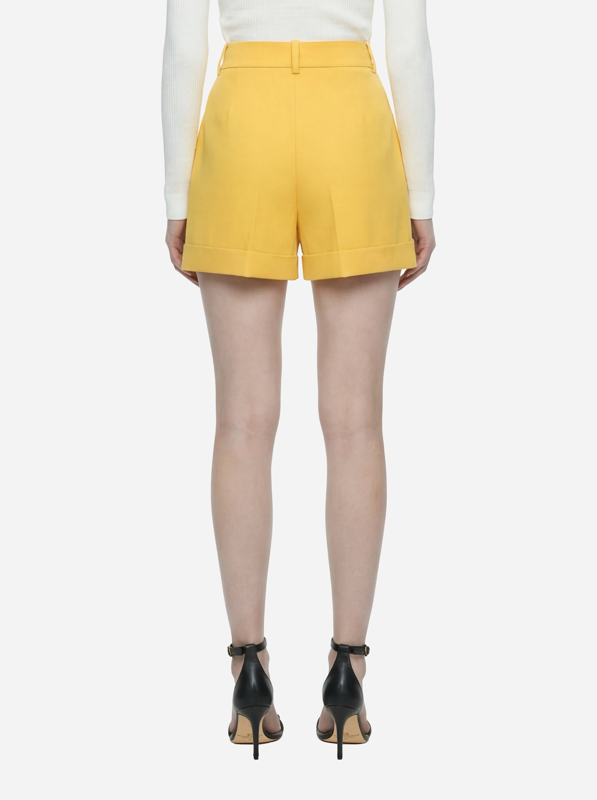 Shorts in crepe leggero giallo