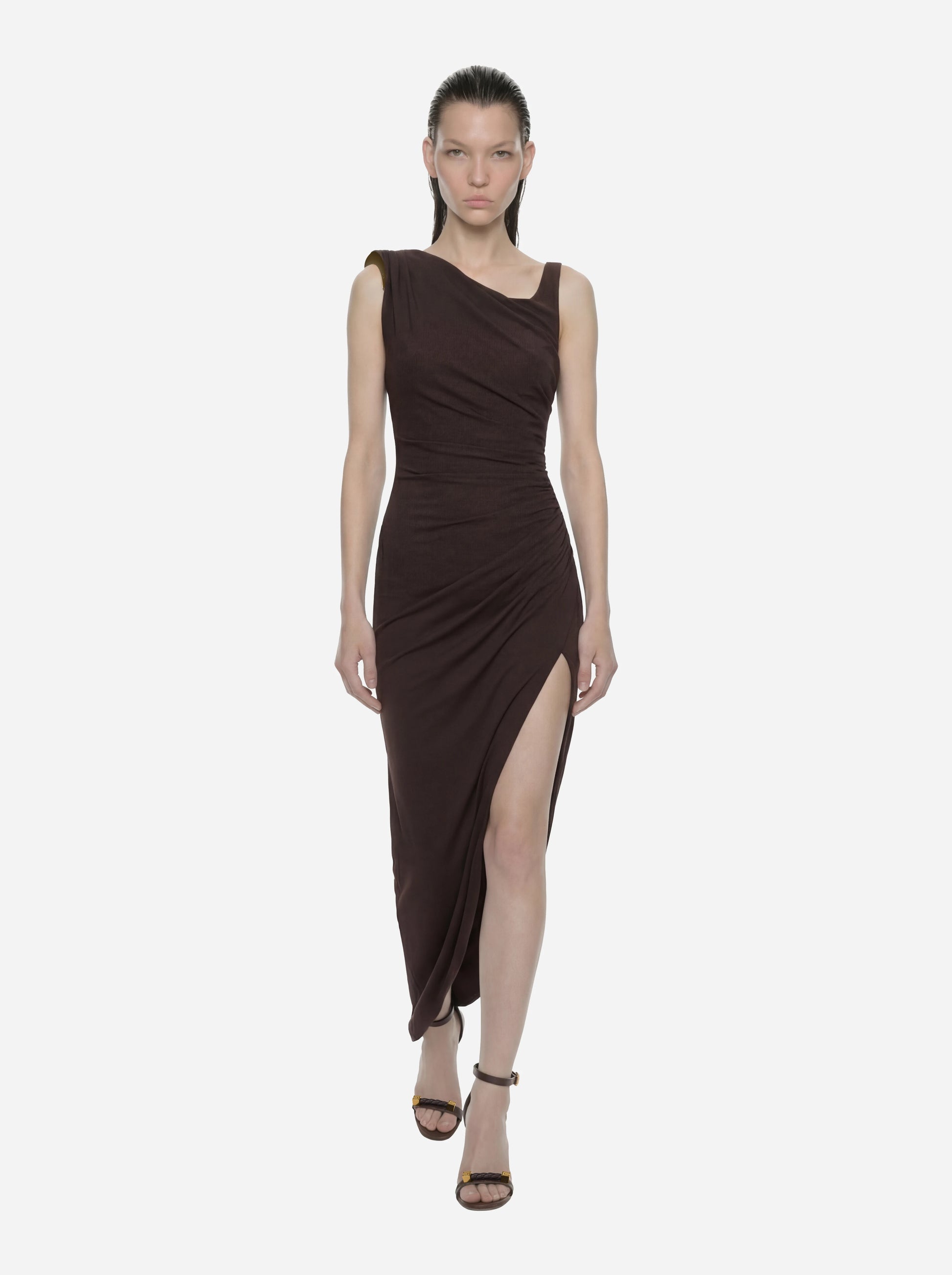 Abito in jersey marrone crepe con spallina gioiello