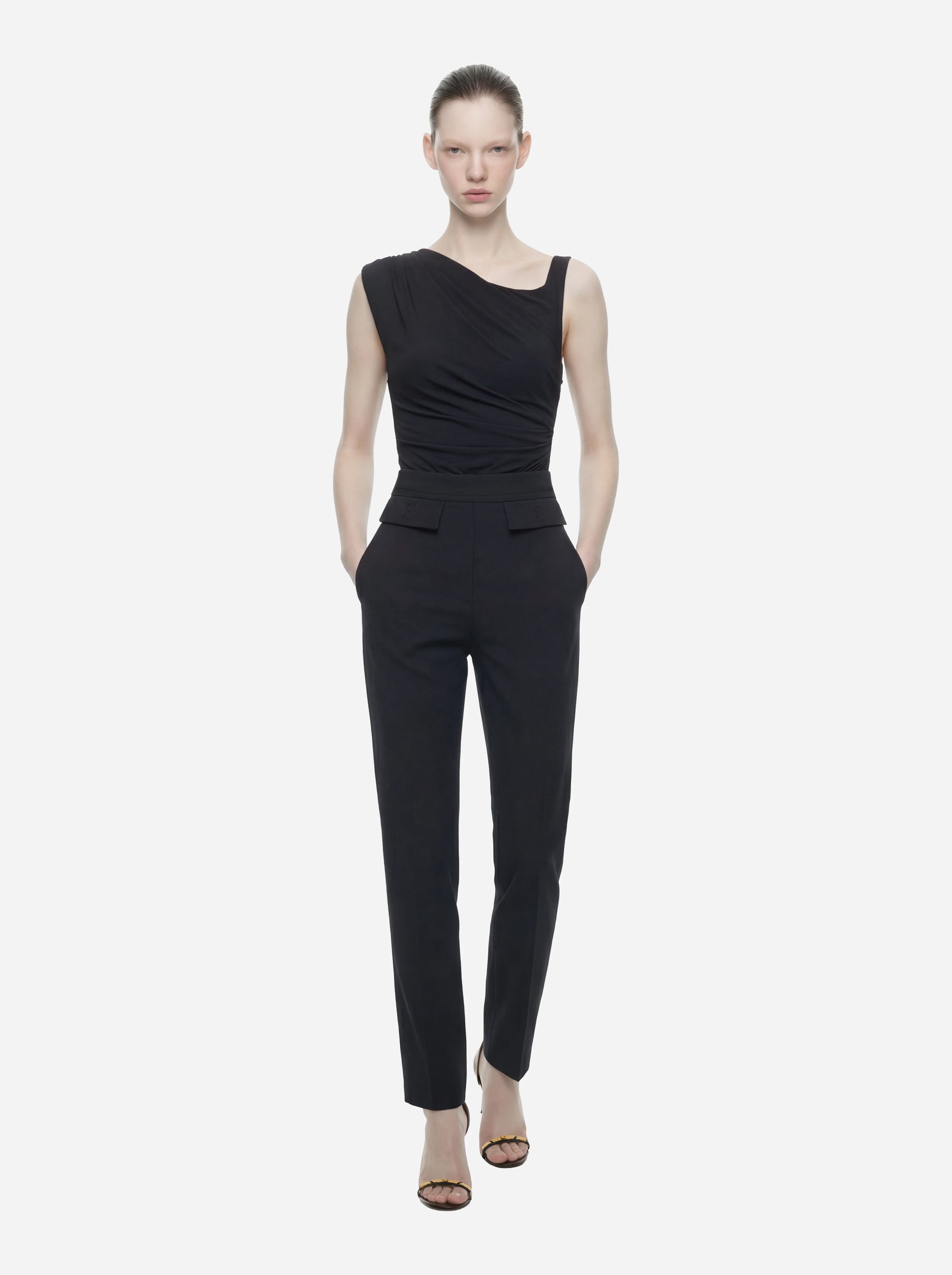 Body in jersey nero con spalla gioiello