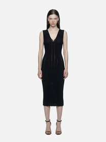 Abito nero in maglia a jour