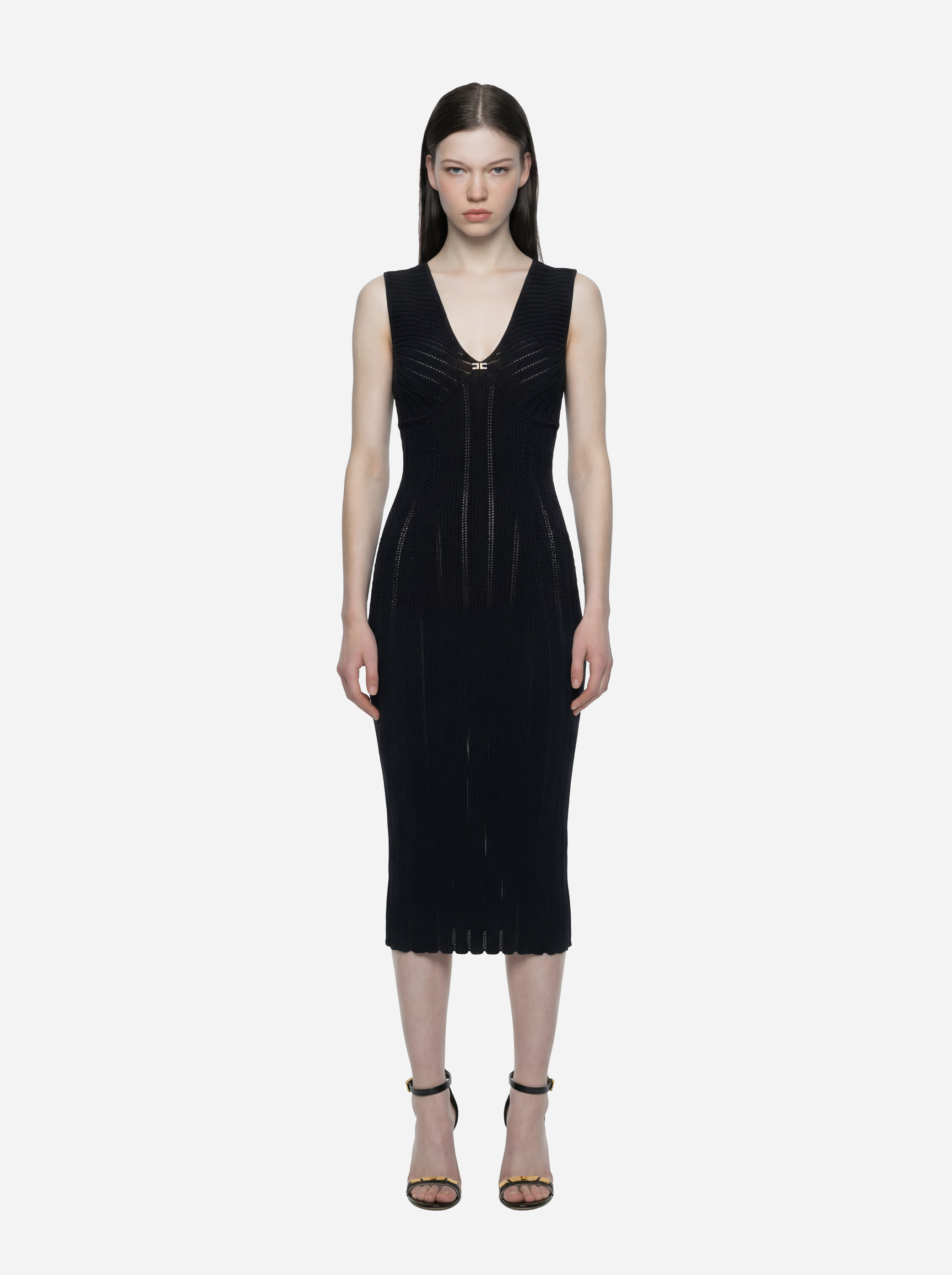 Abito nero in maglia a jour