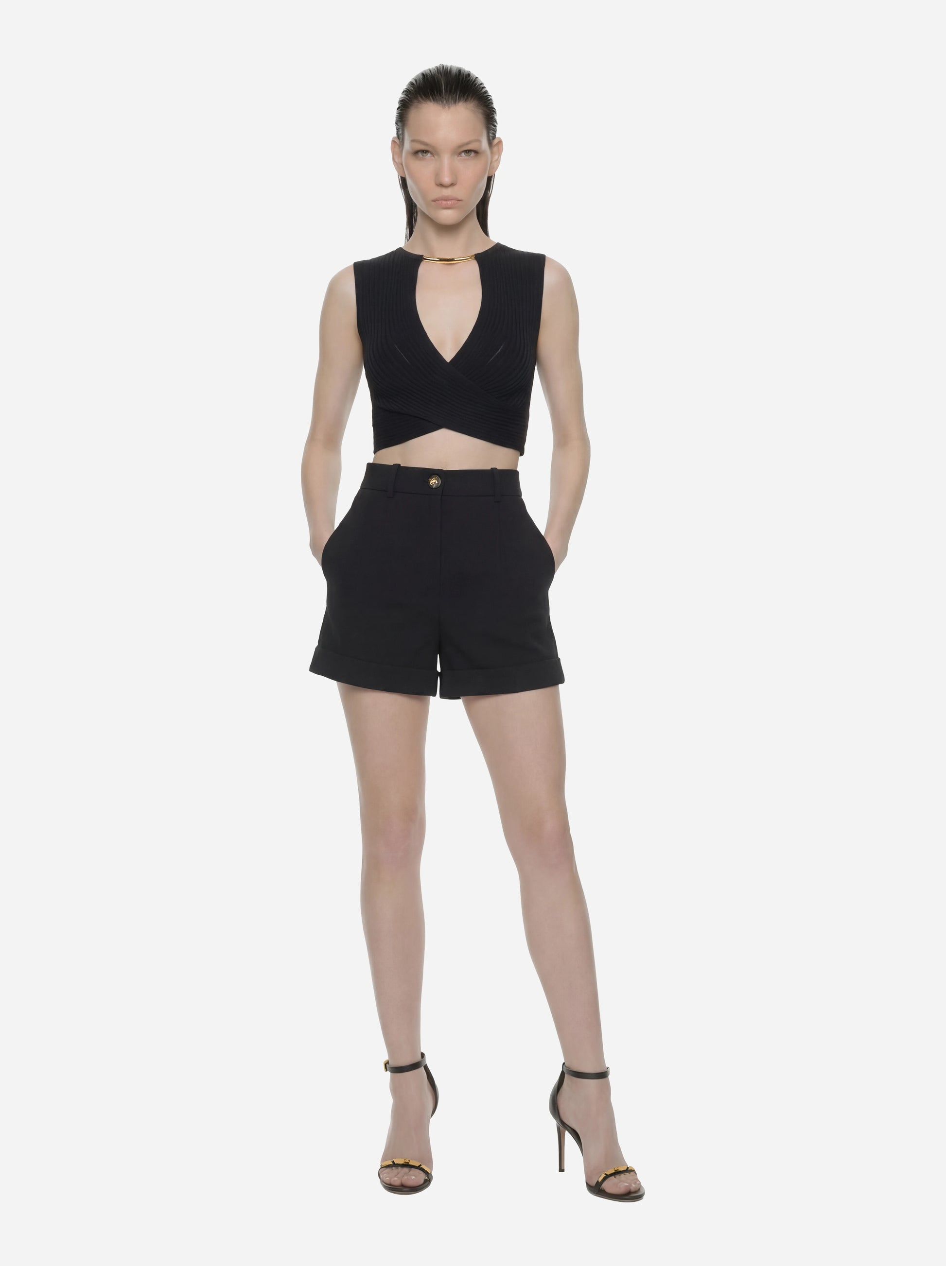 Top in maglia con dettaglio gioiello