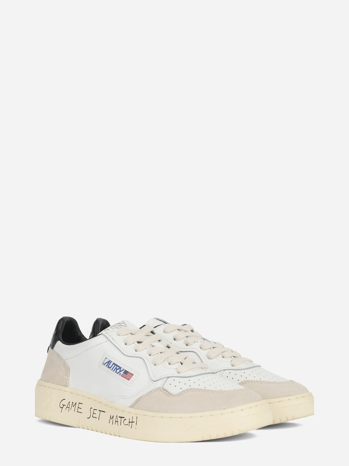 Sneaker Medalist Low in pelle bianca e nera - vista tre quarti