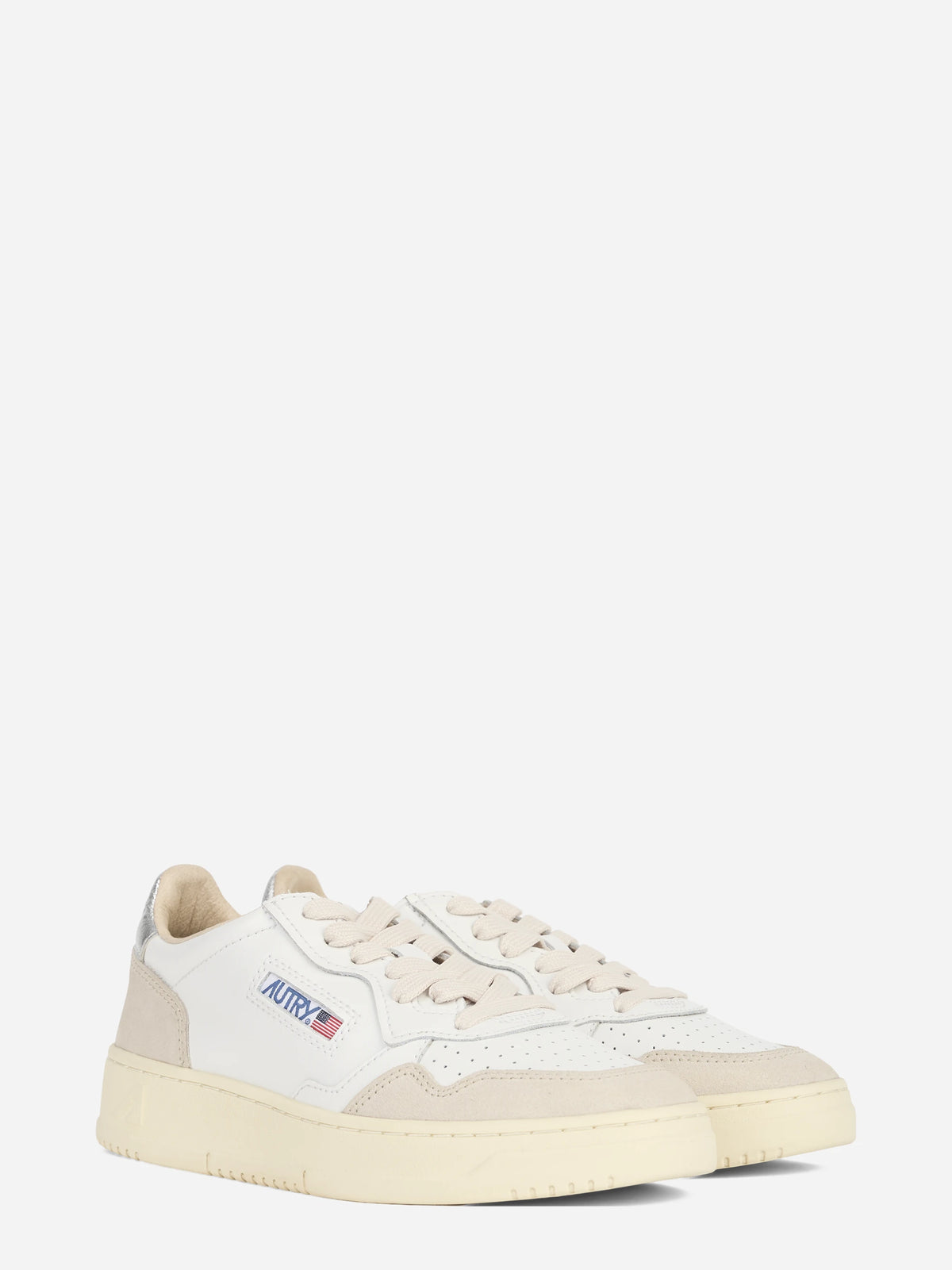 Sneaker Medalist Low in pelle bianca e argento - vista tre quarti