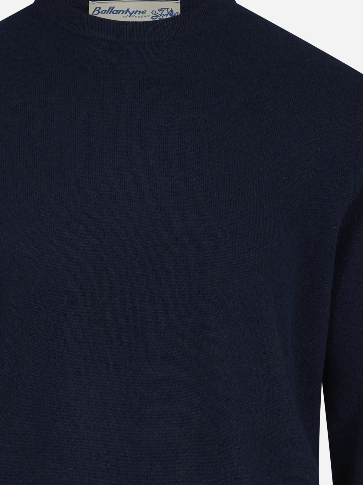 Maglia girocollo in cashmere blu - dettaglio