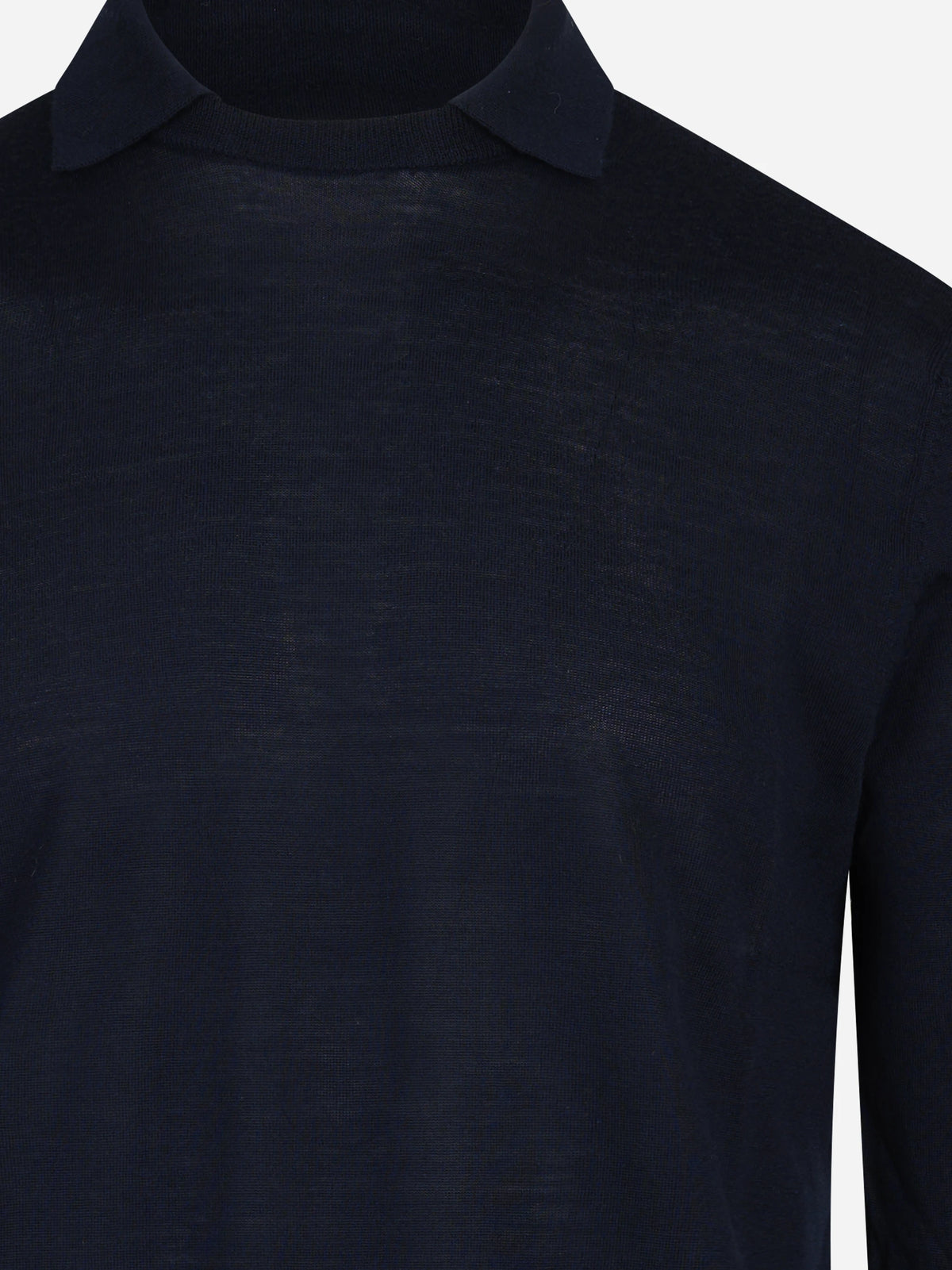 Maglia in lana con colletto finezza 16 blu - dettaglio