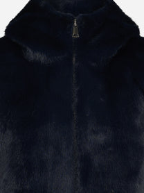 Gilet in pelliccia sintetica con cappuccio blu - dettaglio