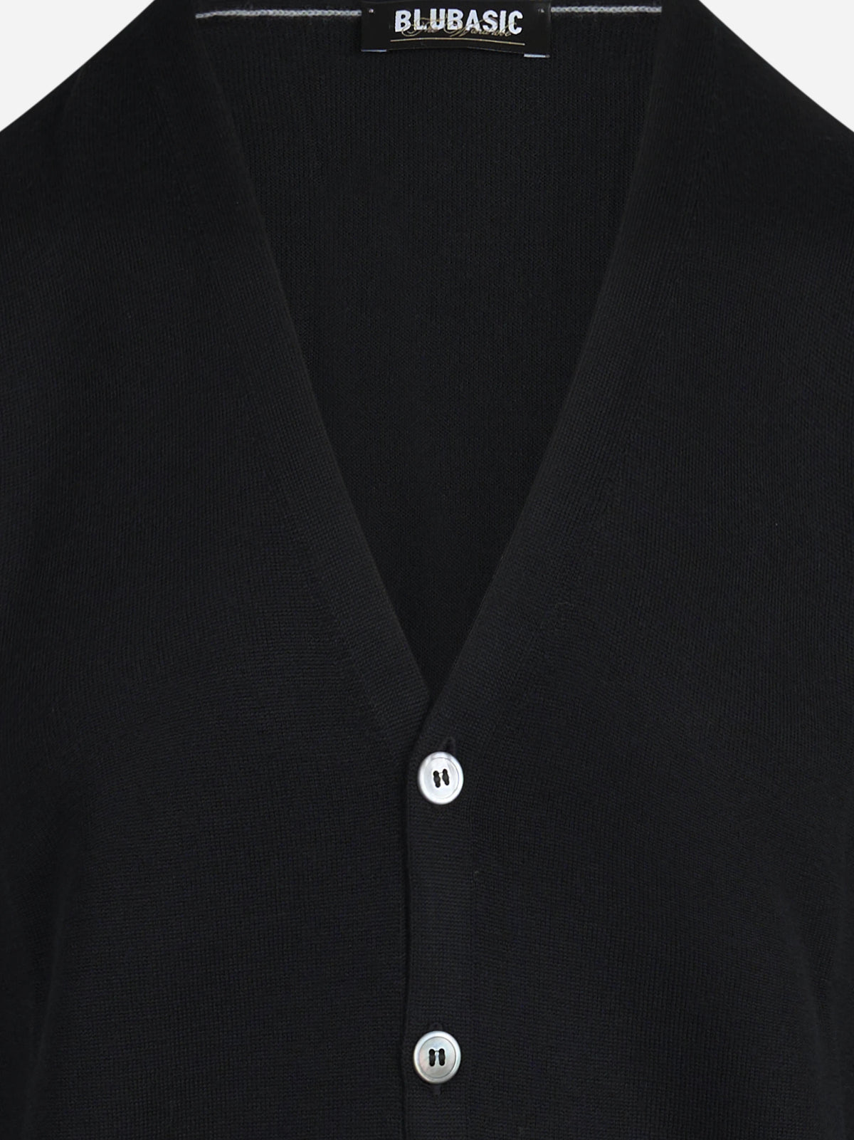 Gilet cardigan in lana vergine nero - dettaglio del prodotto