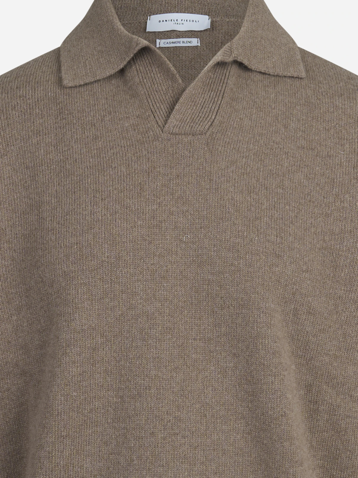 Polo skipper in lana e cashmere beige - vista posteriore