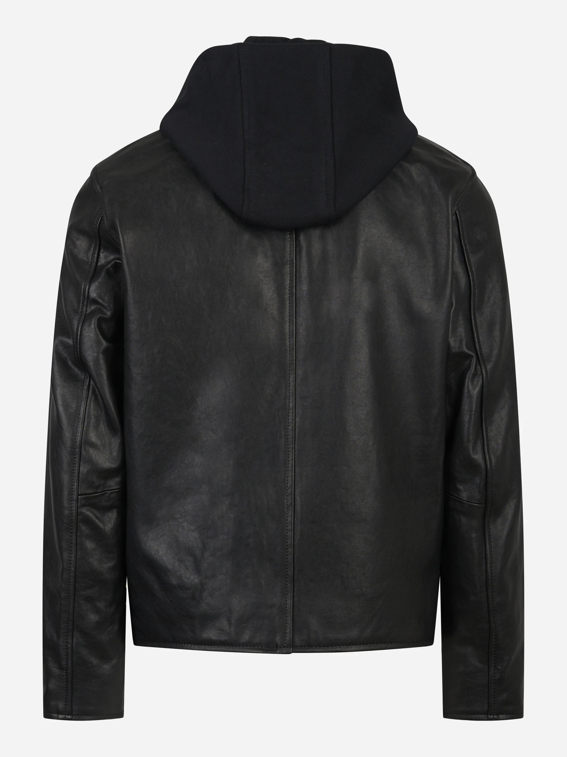 Biker in pelle nero con cappuccio