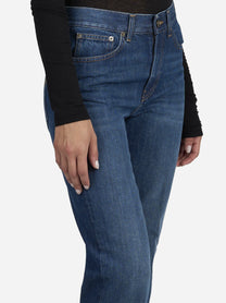 Jeans Dafne dritti blu - indossato, dettaglio prodotto