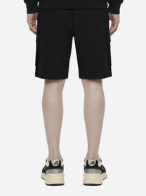 Shorts in jersey nero con tasche
