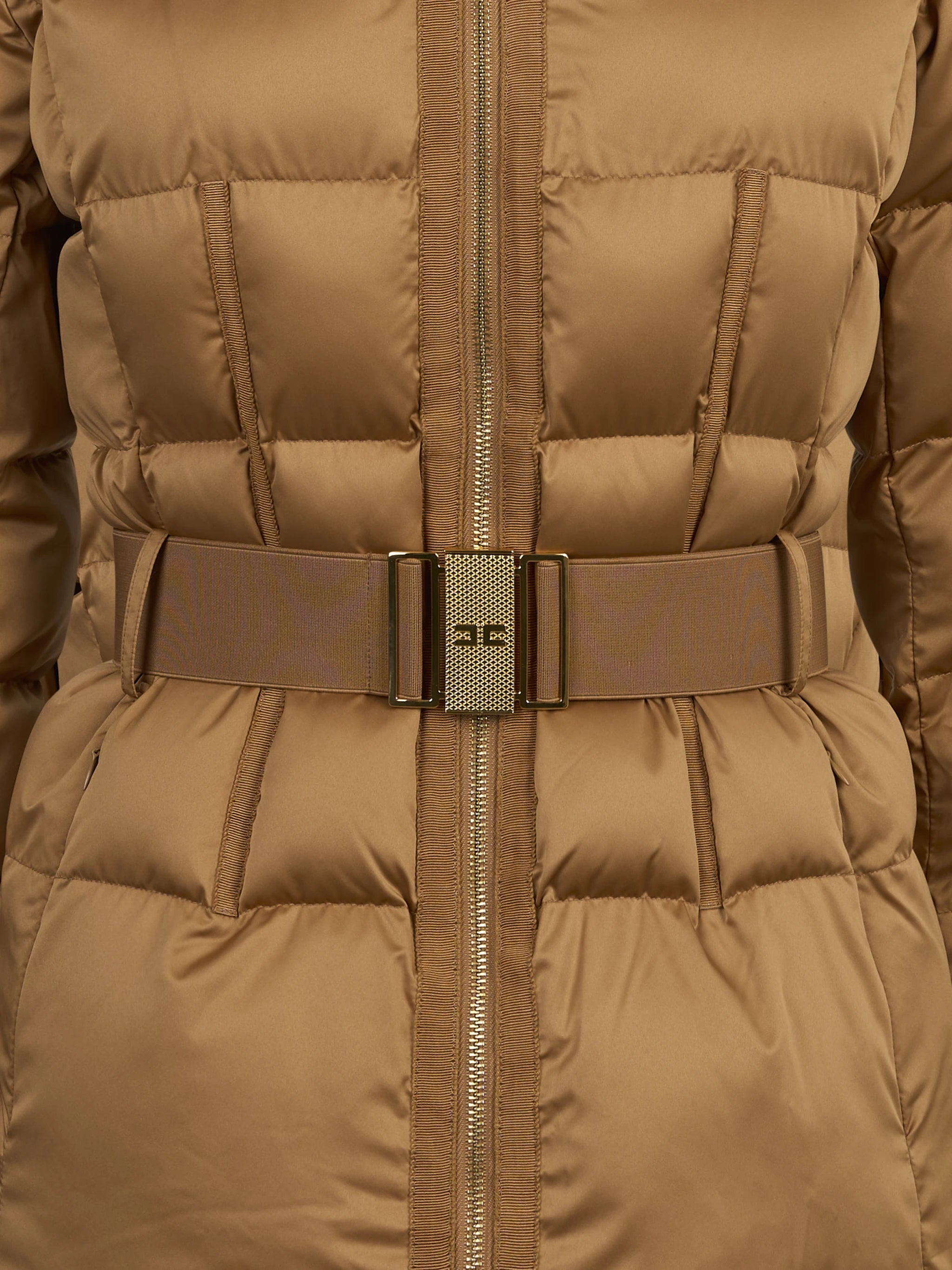 Piumino con cappuccio e cintura bronzo - dettaglio prodotto