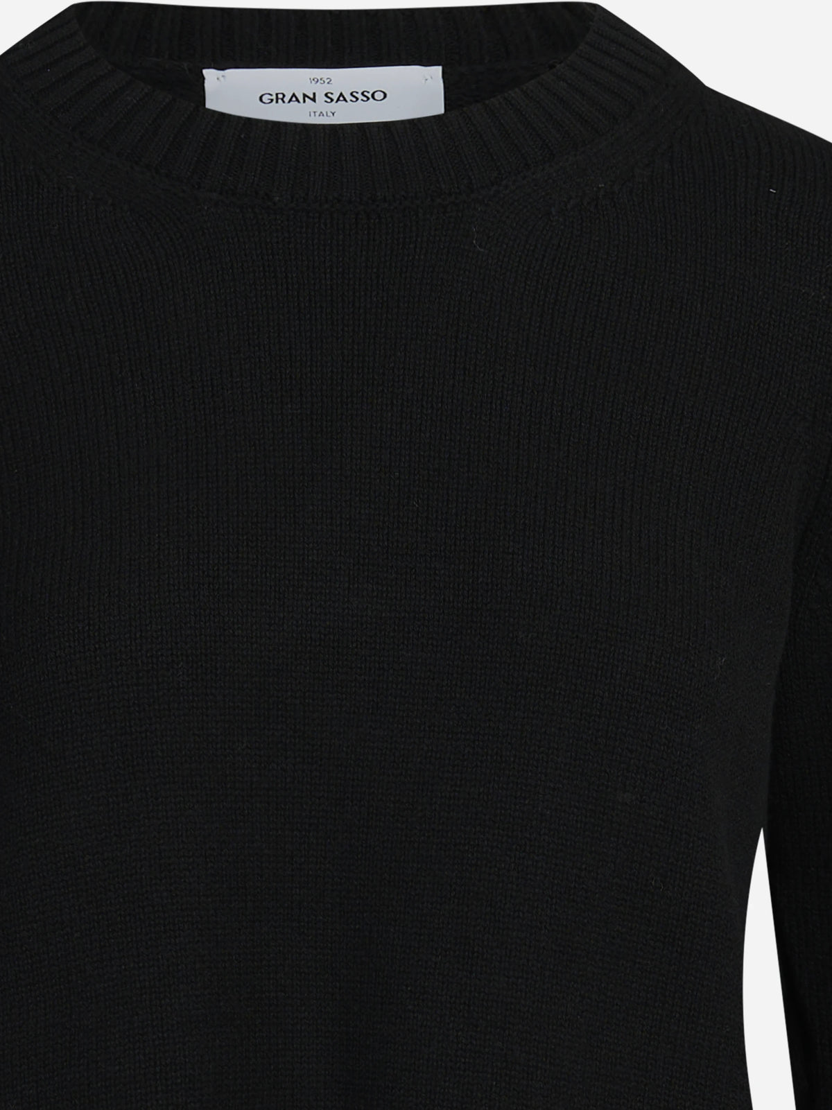 Maglia girocollo in lana e cashmere nero - dettaglio del prodotto