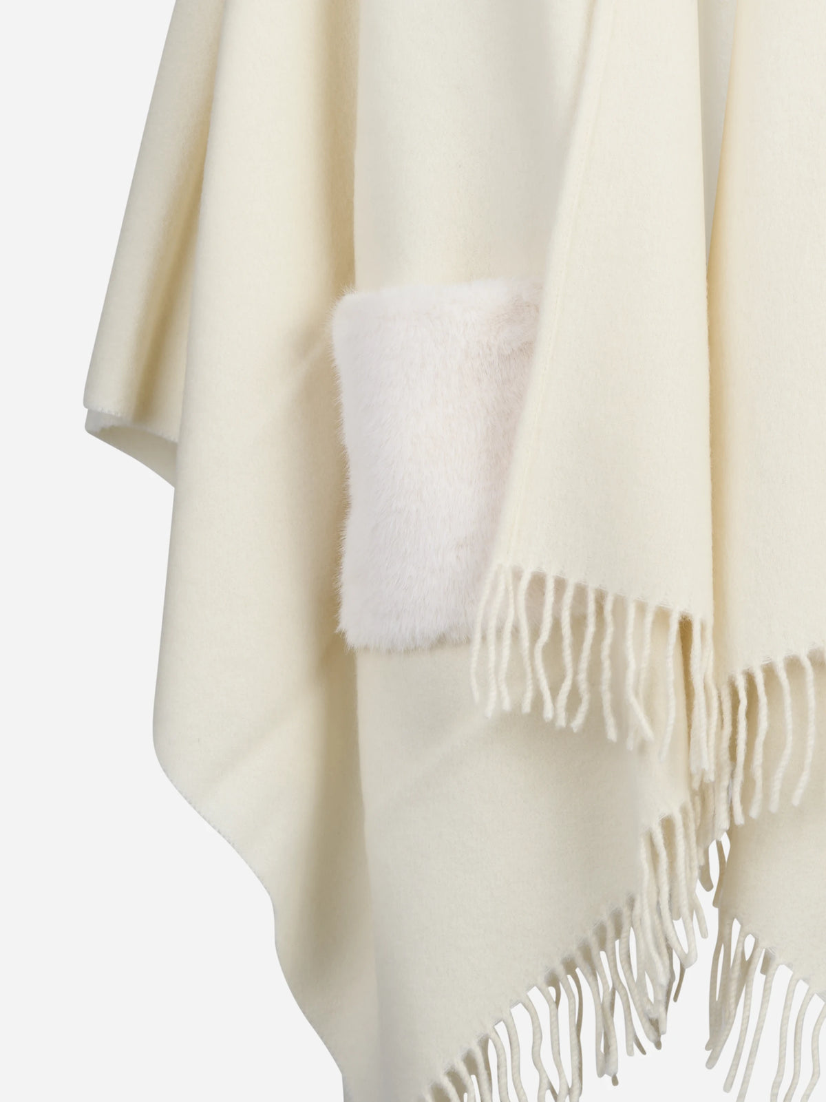 Mantella in lana e cashmere con tasche in ecopelle bianco - dettaglio del prodotto