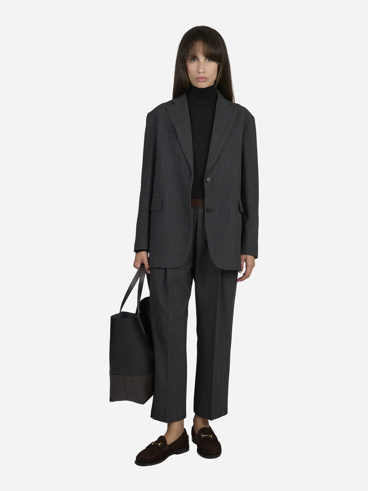 Blazer monopetto gessato grigio - indossato, look completo