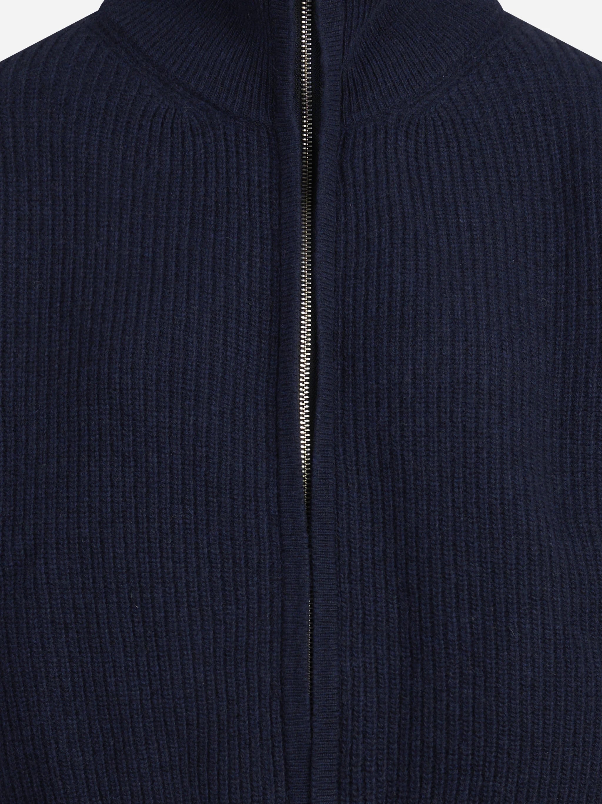 Maglia polo oversize in lana blu - dettaglio del prodotto