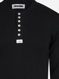 Serafino in cotone stretch nero - dettaglio del capo