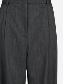 Pantaloni larghi sartoriali grigi - dettaglio del prodotto