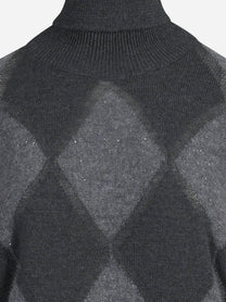 Maglia dolcevita jacquard a rombi grigia - dettaglio della lavorazione