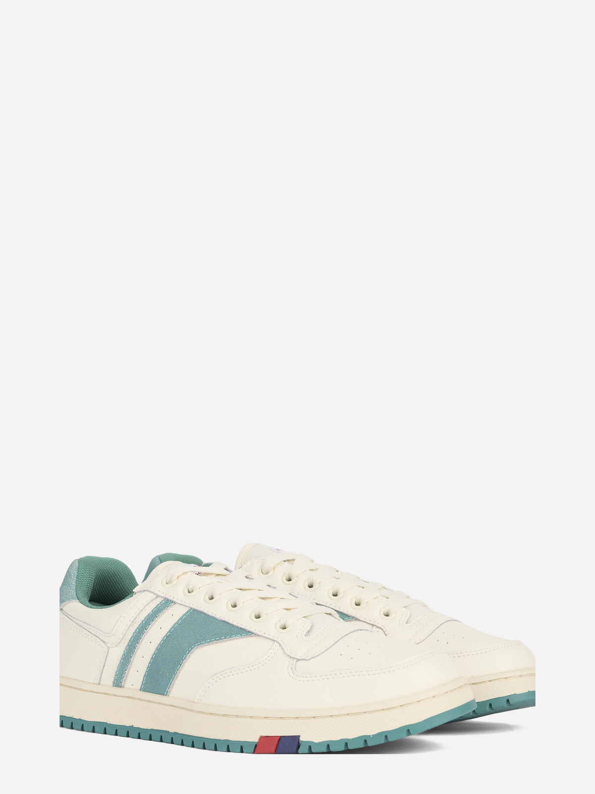 Sneaker Sky in pelle verde - vista tre quarti