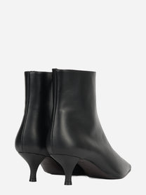 Stivaletto Rosy 50 in pelle nera - dettaglio della coppia