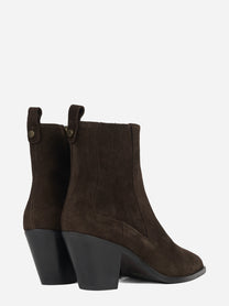 Stivaletto Wendy in suede testa di moro - dettaglio della coppia