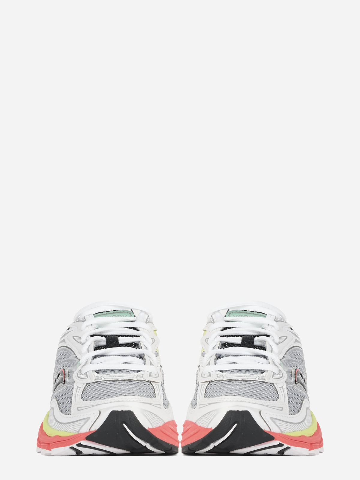 Sneaker ProGrid Omni 9 White ViziRed bianche - vista a tre quarti