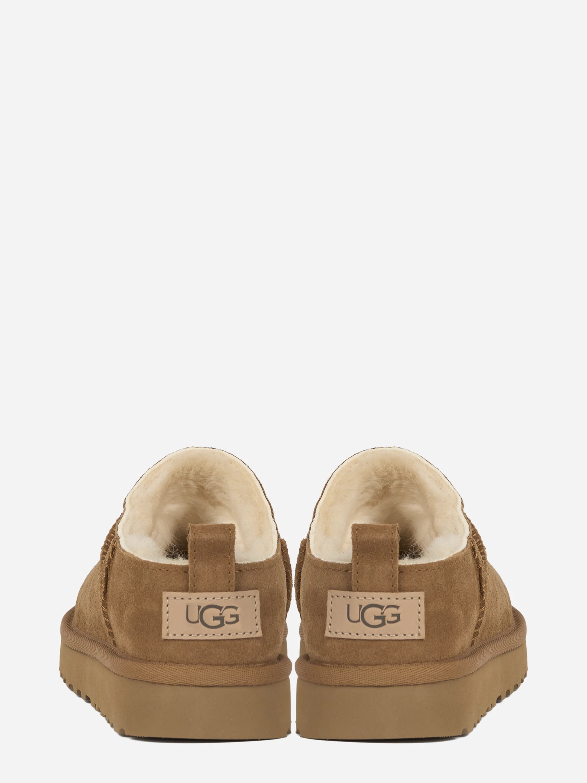 Stivaletto Classic Micro in camoscio Chestnut - vista tre quarti
