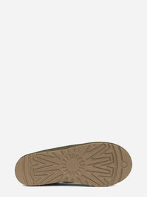 Ciabatta Tasman Baxter in camoscio Burnt Olive - vista laterale della coppia
