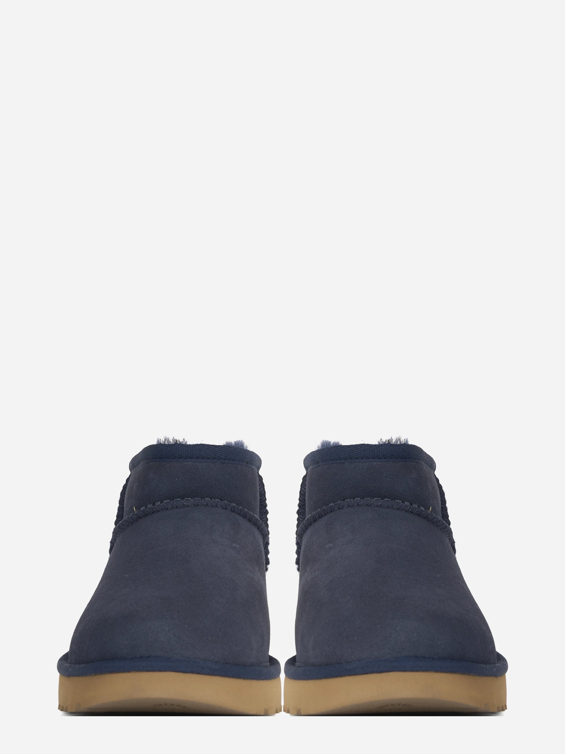 Stivaletto Classic Ultra Mini in montone Dark Indigo - vista frontale