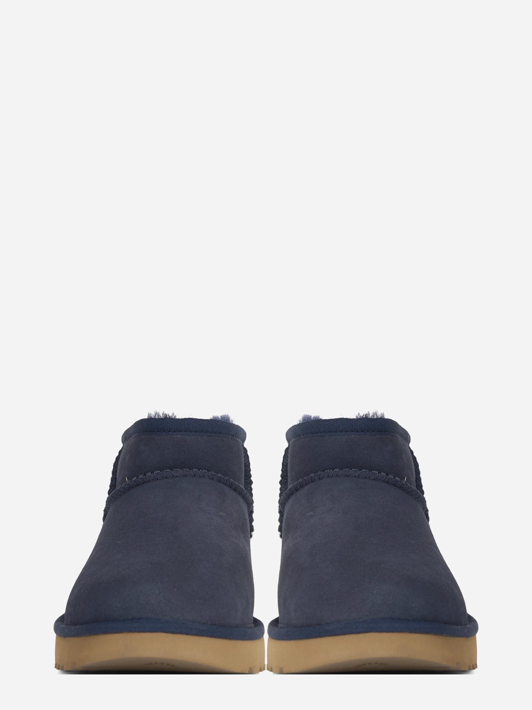 Stivaletto Classic Ultra Mini in montone Dark Indigo - vista frontale