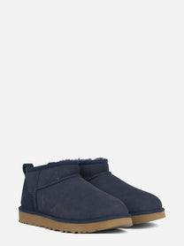 Stivaletto Classic Ultra Mini in montone Dark Indigo - vista posteriore