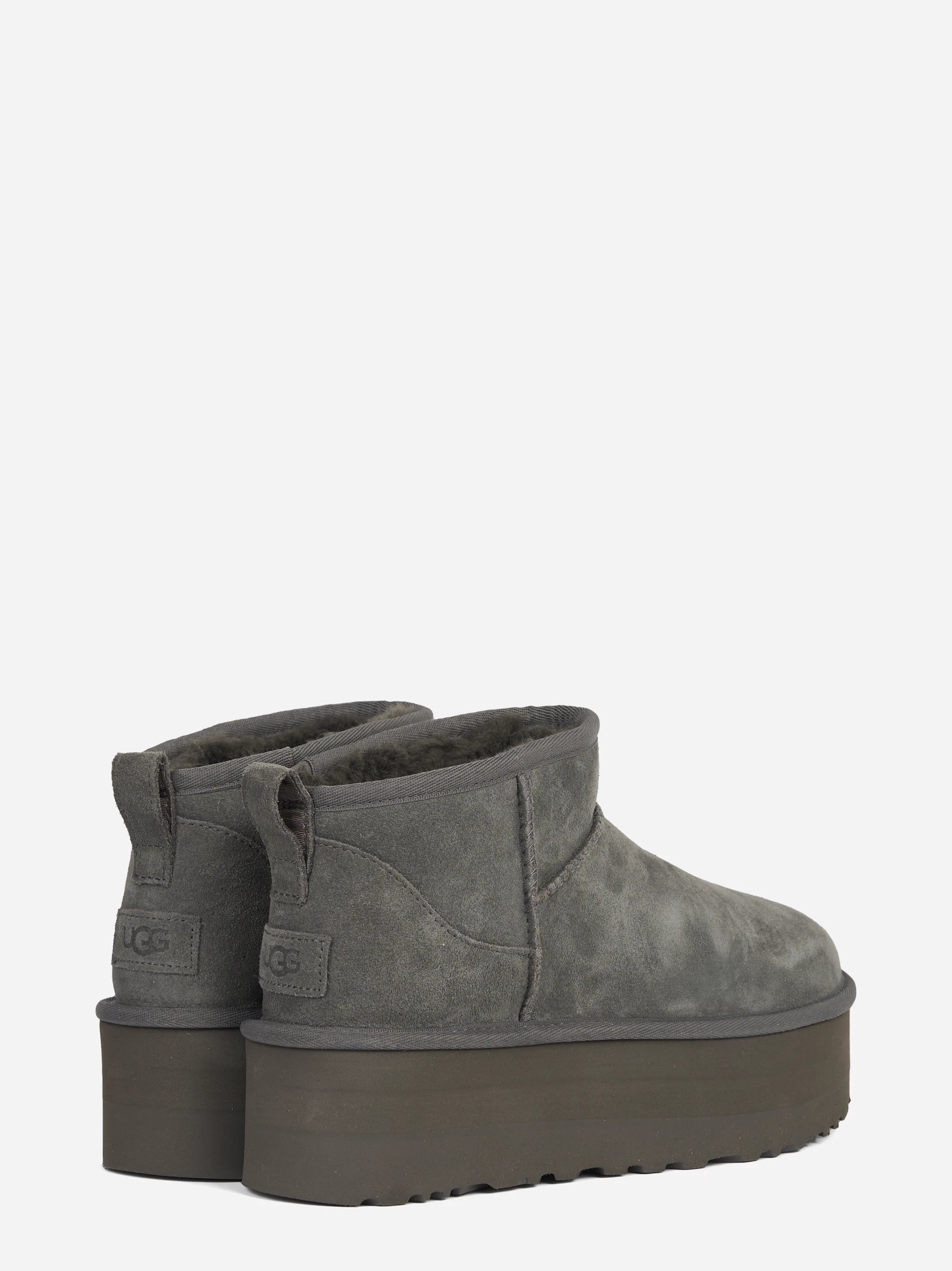 Stivaletto Classic Ultra Mini Platform in camoscio Charcoal - dettaglio della suola