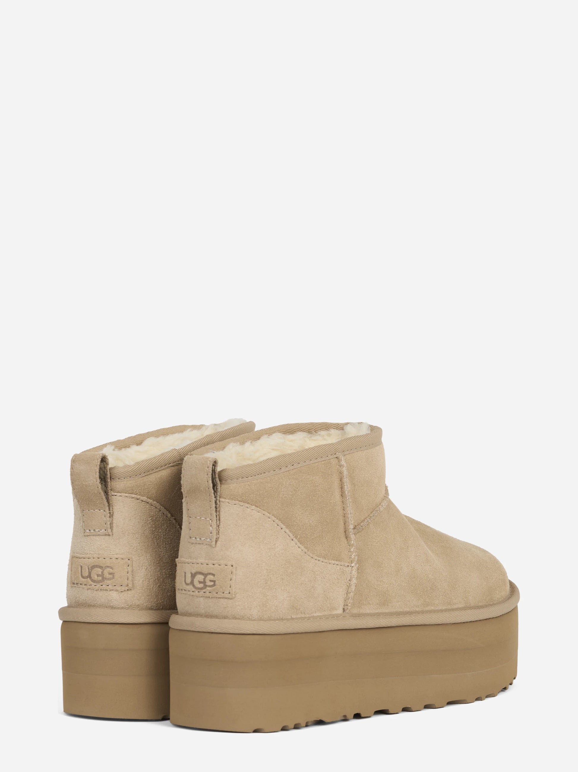 Stivaletto Classic Ultra Mini Platform in camoscio Sand - dettaglio della suola