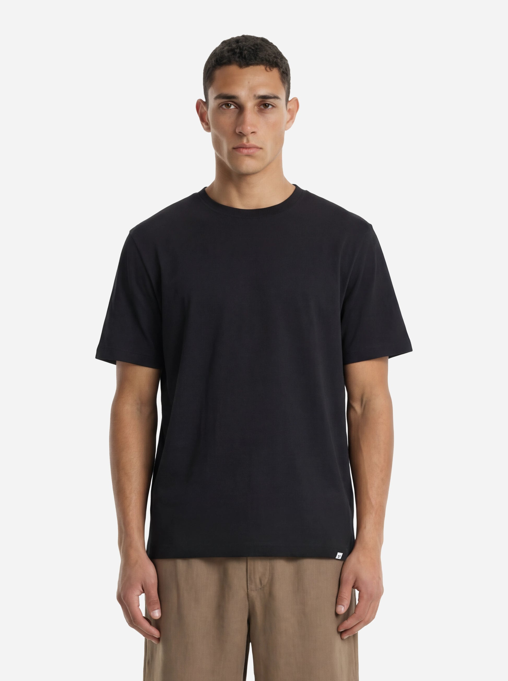 T-shirt girocollo nera Toledo